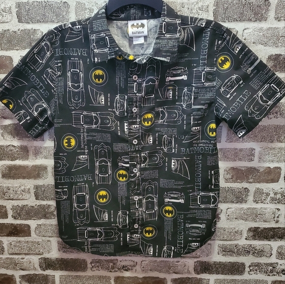 DC comics Batman boys large button down short sleeve shirt blacl yellow - Picture 1 of 5